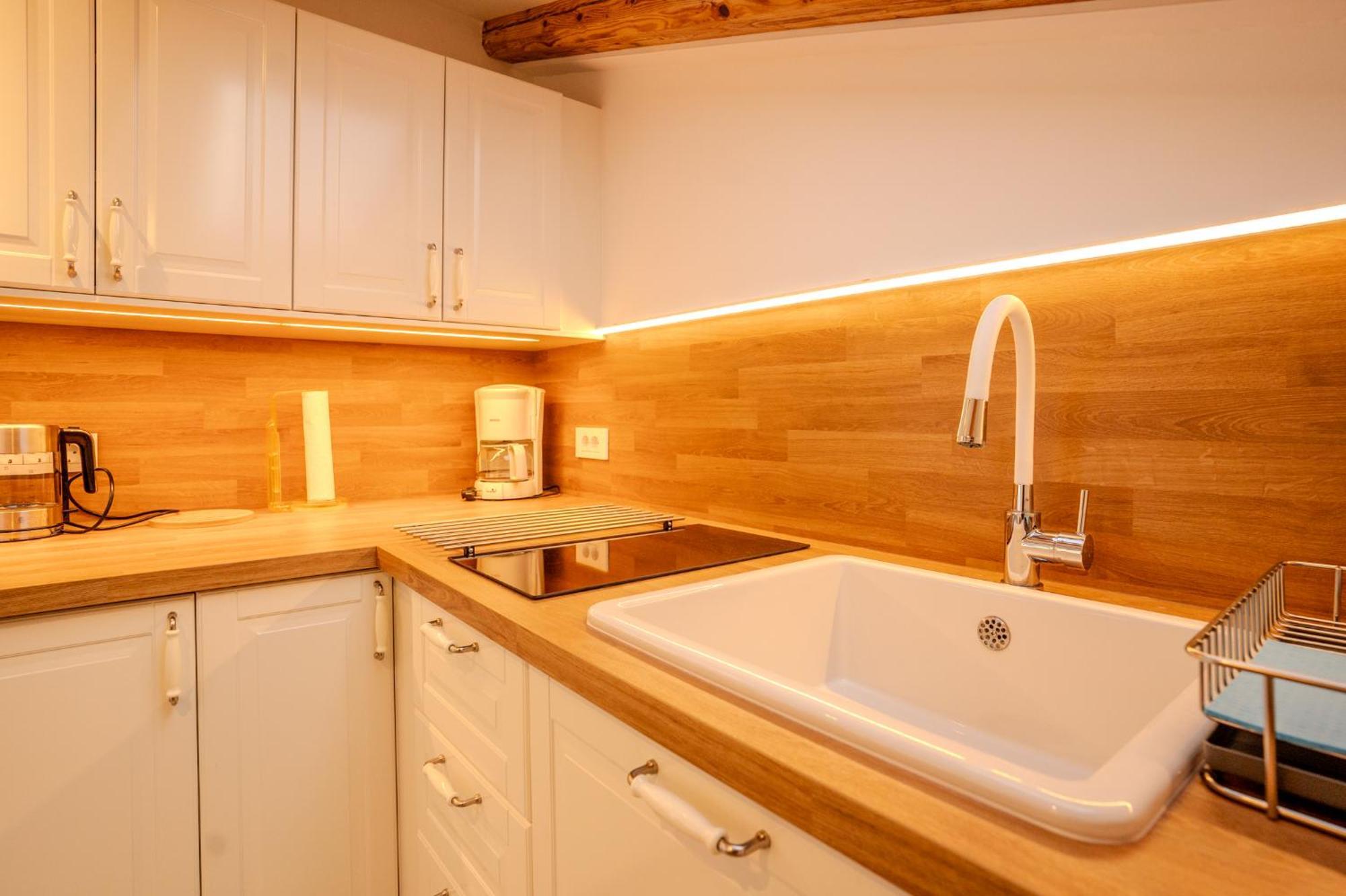 Apartment Hrabric Njivice Buitenkant foto