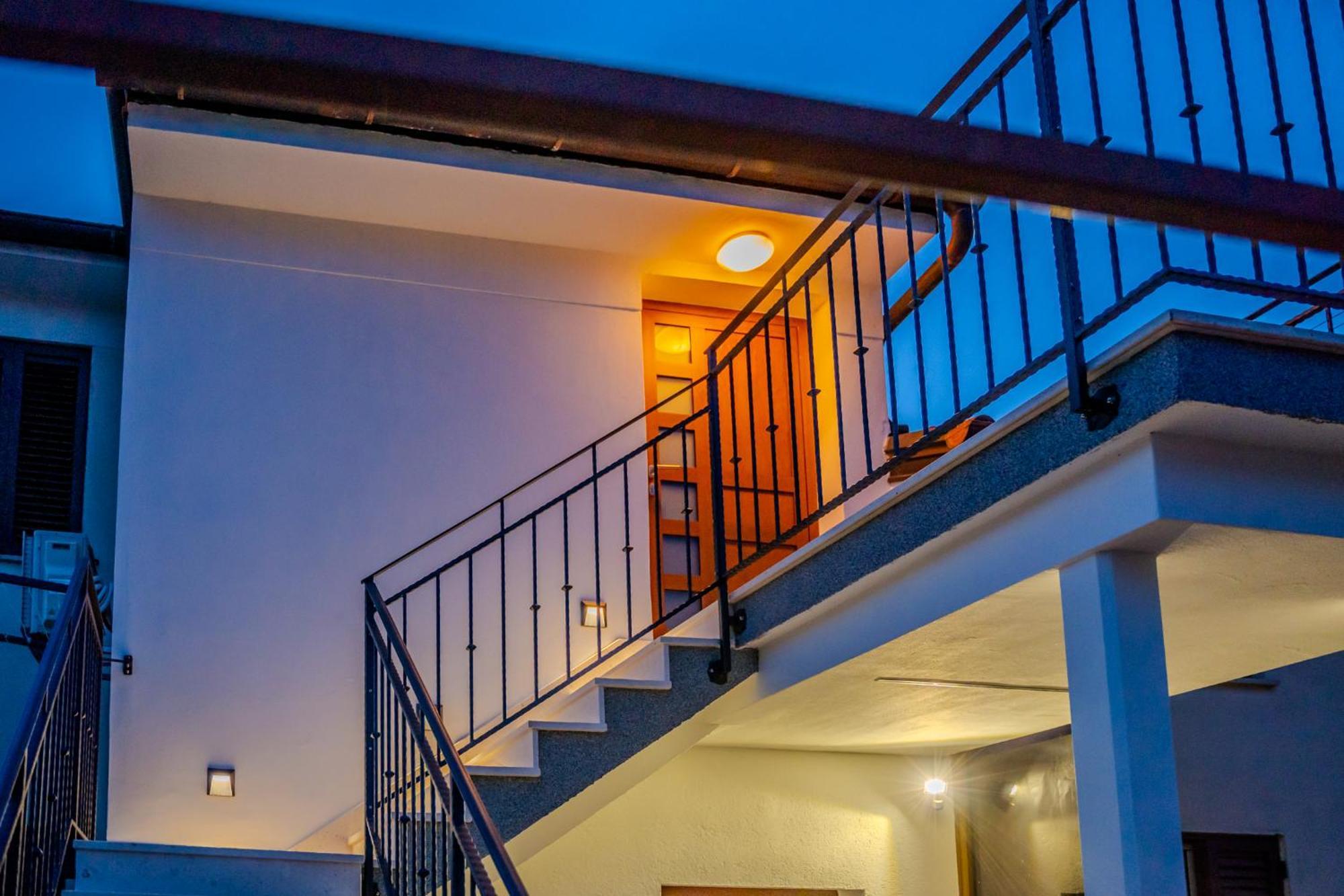 Apartment Hrabric Njivice Buitenkant foto
